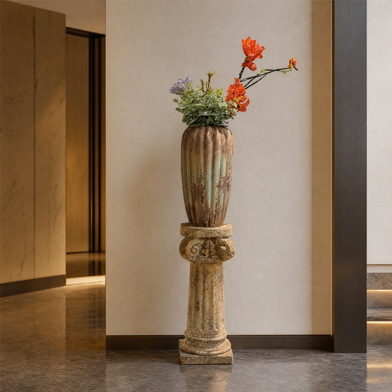 Tall Retro Roman Column Pedestal and Vase Set Tall Retro Roman Column Pedestal and Vase Set