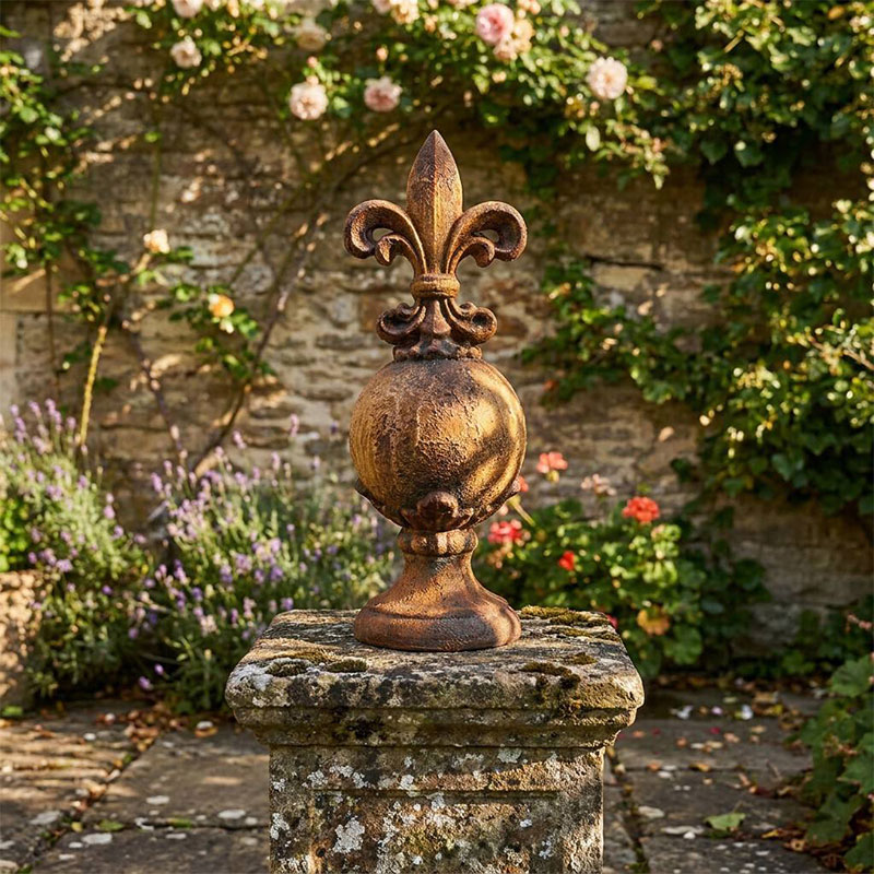 Vintage Fleur-de-Lis Finial